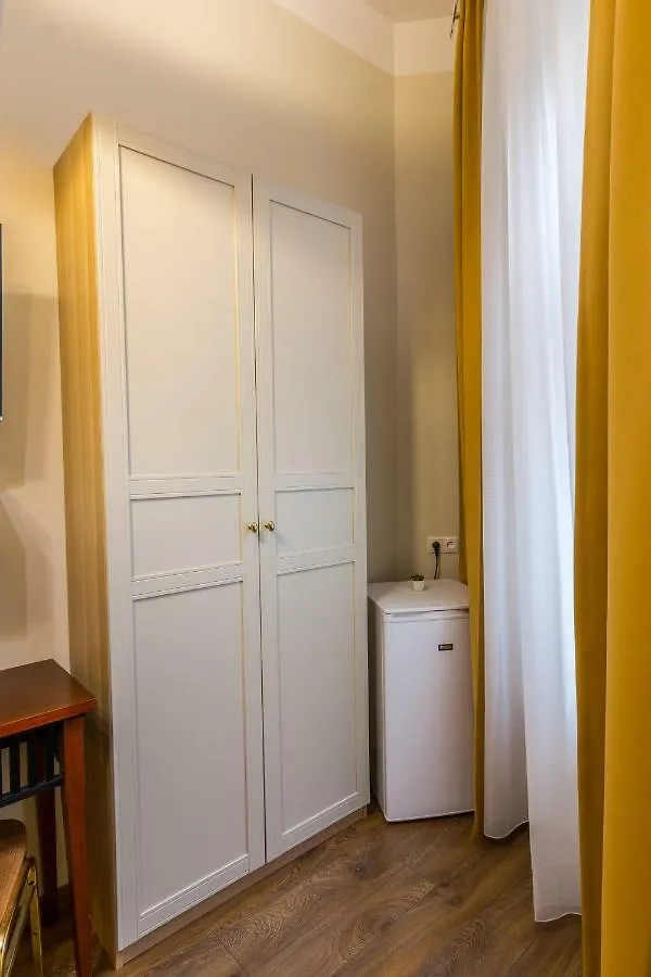 Guest house Dob Twenty Rooms Budapest Hungary