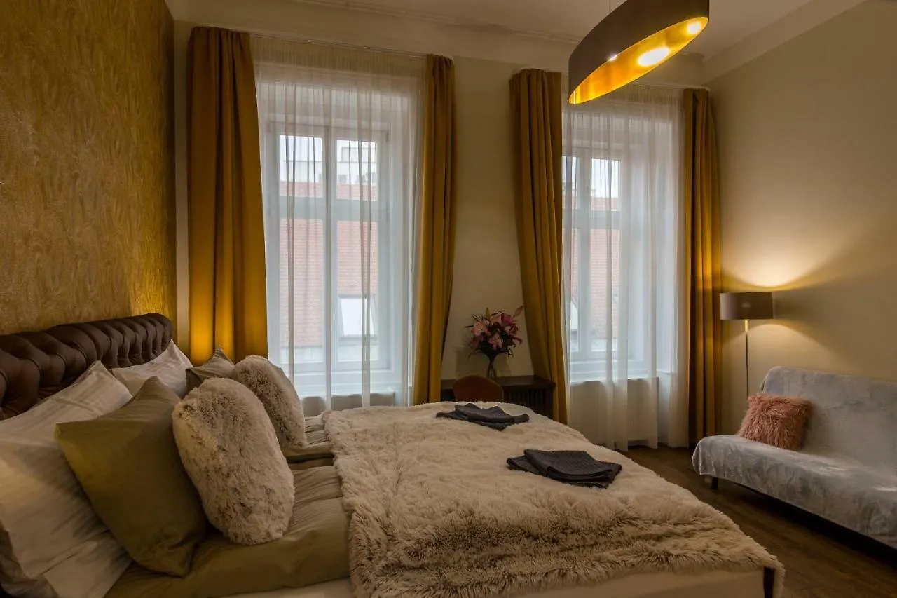Dob Twenty Rooms Budapest Gæstehus